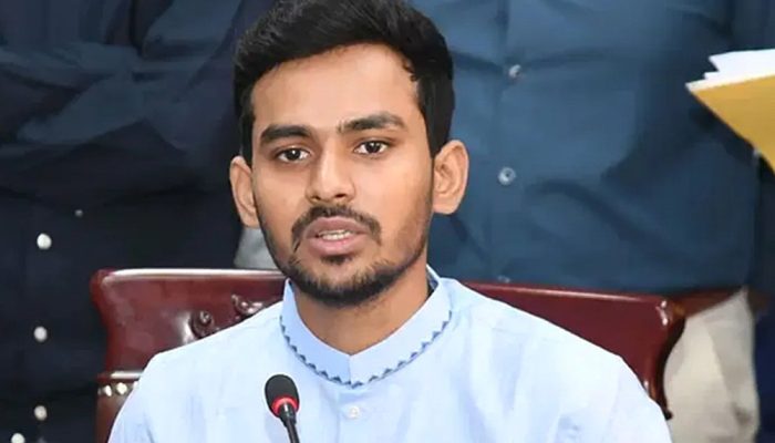 অন্তর্বর্তী সরকারের যুব ও ক্রীড়া এবং শ্রম ও কর্মসংস্থান মন্ত্রণালয়ের উপদেষ্টা আসিফ মাহমুদ সজীব ভুঁইয়া বলেছেন, নানান আপত্তির পরিপ্রেক্ষিতে সরকার এখন দিবসগুলোর বিষয়ে নেওয়া সিদ্ধান্ত পুনর্বিবেচনার চিন্তা করছে