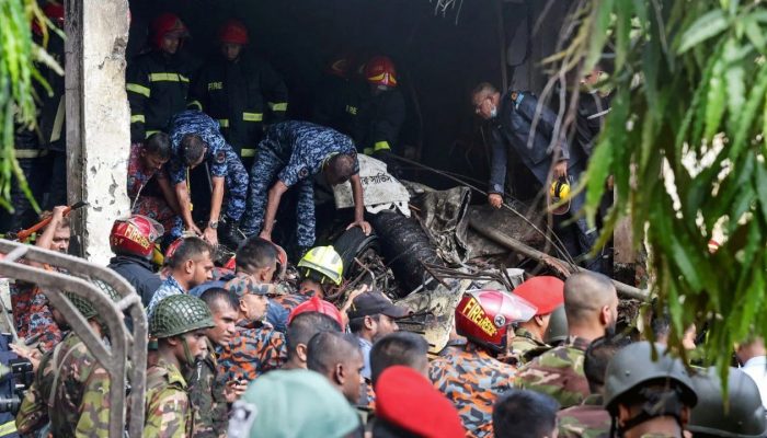 উত্তরায় বিমান বিধ্বস্তে মাইলস্টোন স্কুলের শিক্ষার্থী নিহত