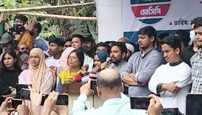 মুন্সীগঞ্জে এনসিপির পথসভায় নাহিদ ইসলামের বক্তব্য