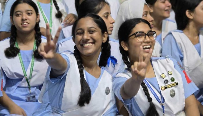 ফেল থেকে পাস ৪ হাজার, ফল বদল ১৫ হাজার শিক্ষার্থীর